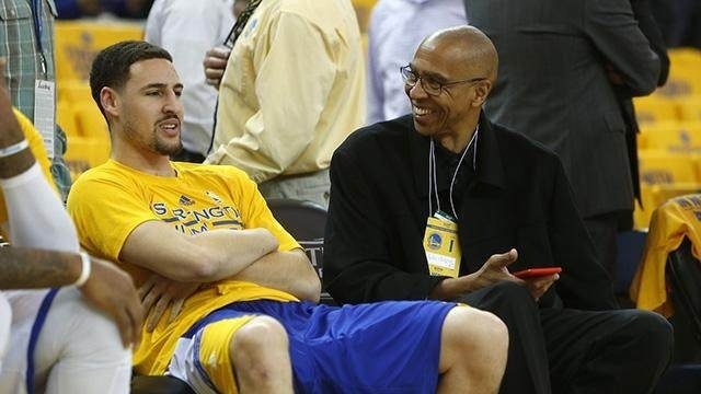 官方：安东尼红牌被撤销，可以出战对皇马的比赛