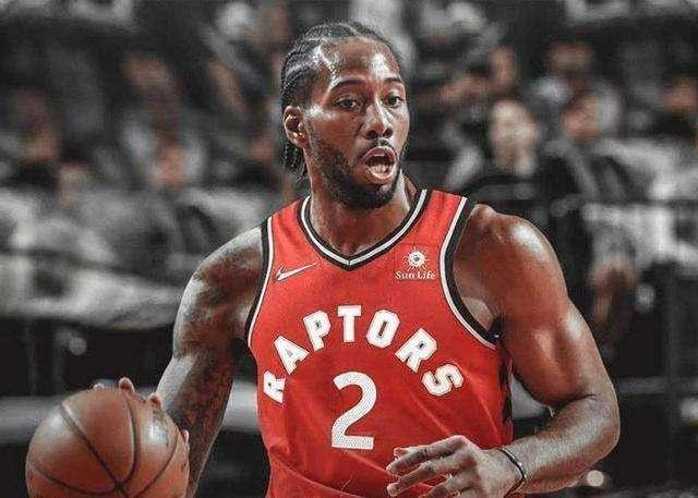 目前最让人惊喜和失望的热门新生：北卡现代前锋CW又缴出顶级表现！田纳西五星侧翼效率低迷！