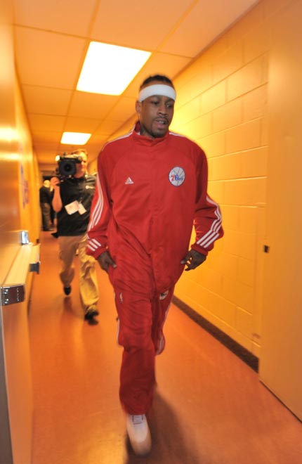 芝加哥小熊队球迷对“巴特曼事件”表示原谅，试图以此终结多年霉运