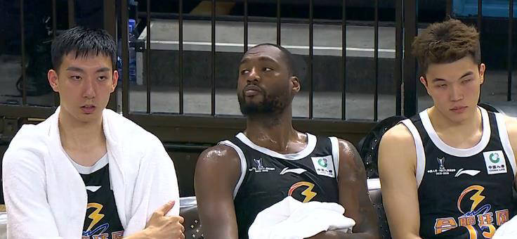 38轮仅丢23球！八户于南乡队史首次升级至日职乙联赛