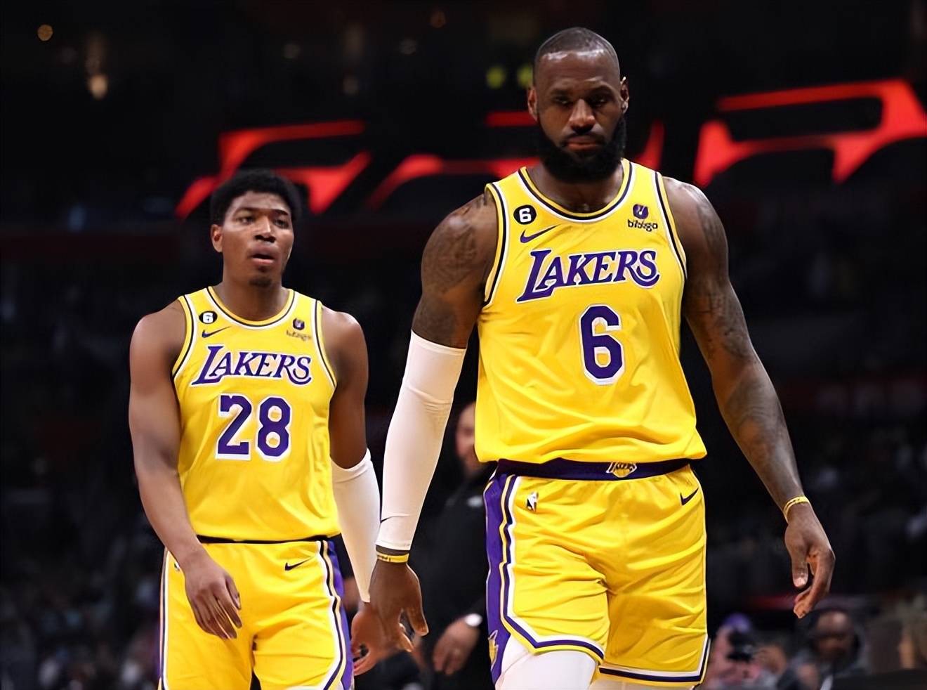 Gen.G 3-2 T1有惊无险赢下LCK内战，率先晋级MSI决赛