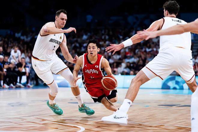 洛杉矶道奇官方商城：大谷翔平 2025 冠军纪念版周边在 12 月末销售额再创历史新高