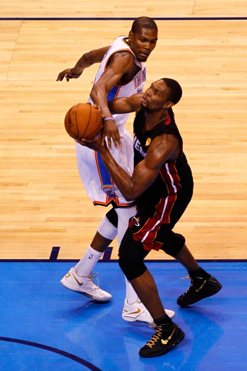 LCK第三阶段：Faker豪取700胜场，T1横扫KT